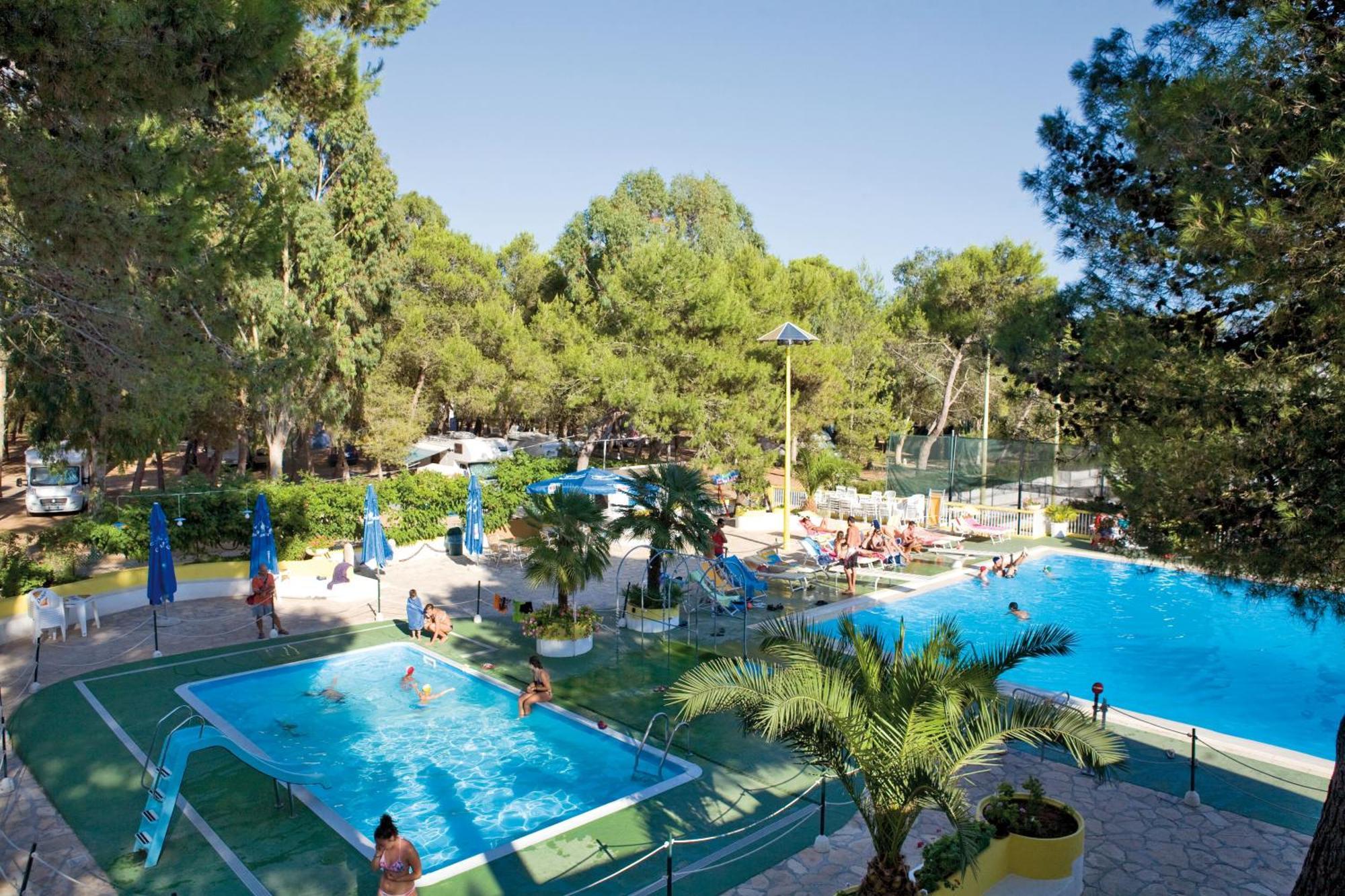 גאליאנו דל קאפו Camping Villaggio Santa Maria Di Leuca מראה חיצוני תמונה